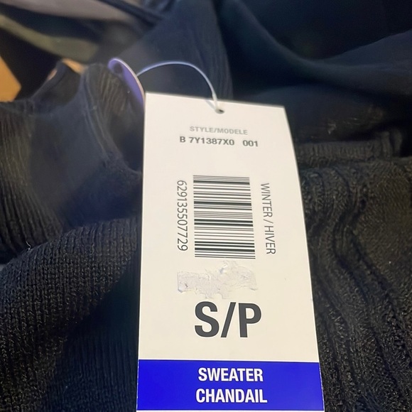 Alia Women's Black Diamond Knit Pullover Sweater with Notch Collar - Picture 4 of 7